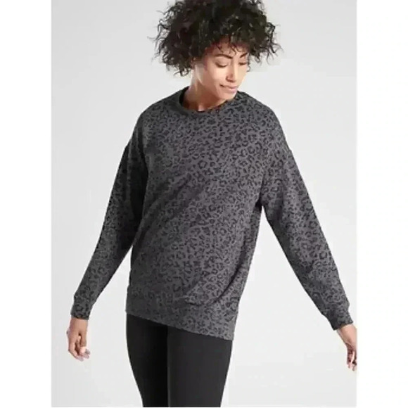 Athleta Black Gray Leopard Print Lycra Spandex Sweatshirt  Size M - Picture 1 of 7